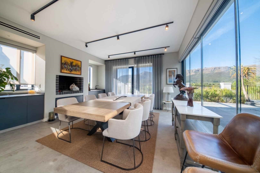 To Let 4 Bedroom Property for Rent in Val De Vie Estate Western Cape